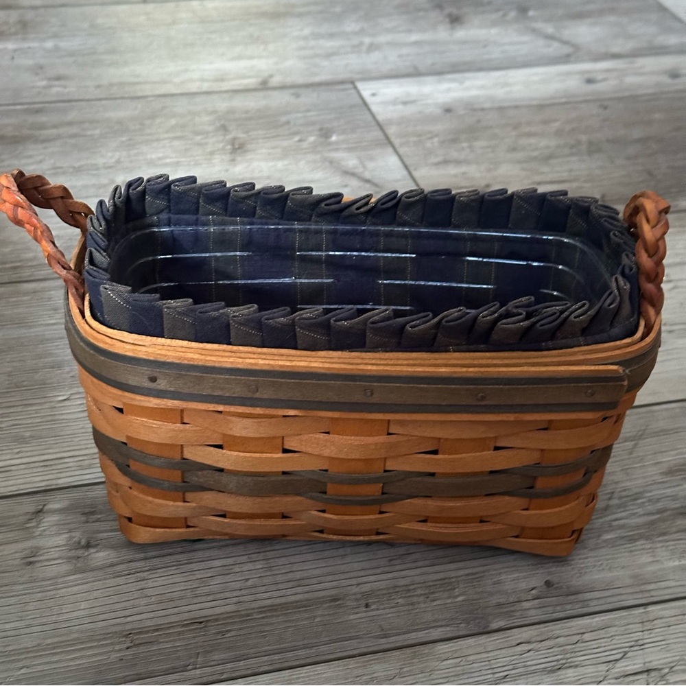 Longaberger Handwoven Basket Collectors Edition 1997 With Liner And Insert